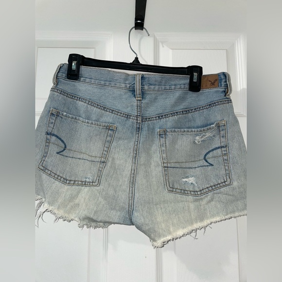 American Eagle distressed denim shorts - Picture 2 of 7